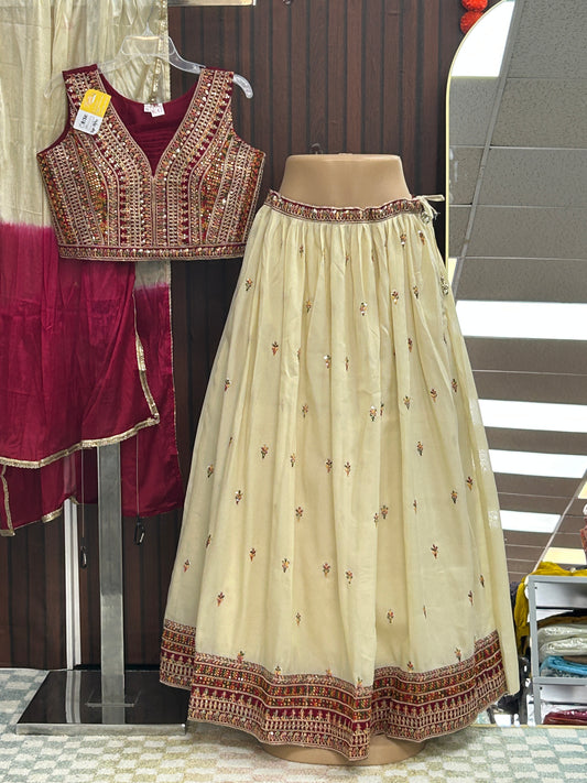 1E40AD7E-6471-431F-90E7-FE631D4C1C13 - Kurti Connection USA