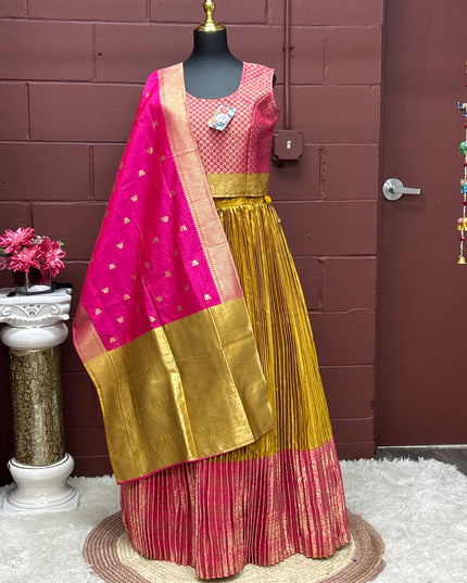 Pattu lehenga set