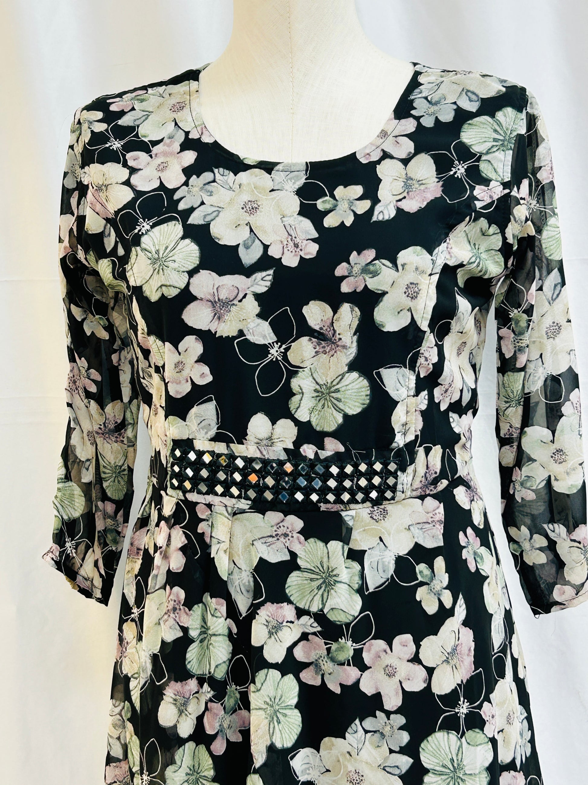 4431FFB8-57D3-43BD-AEB8-A7669DC98A09 - Kurti Connection USA