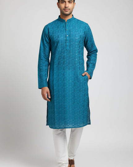 Embroidered kurta set for men