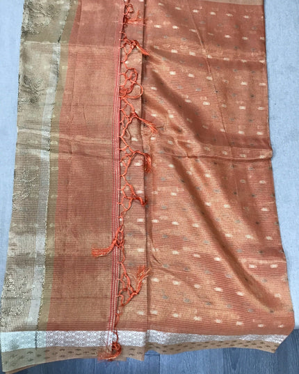 Soft tissue saree