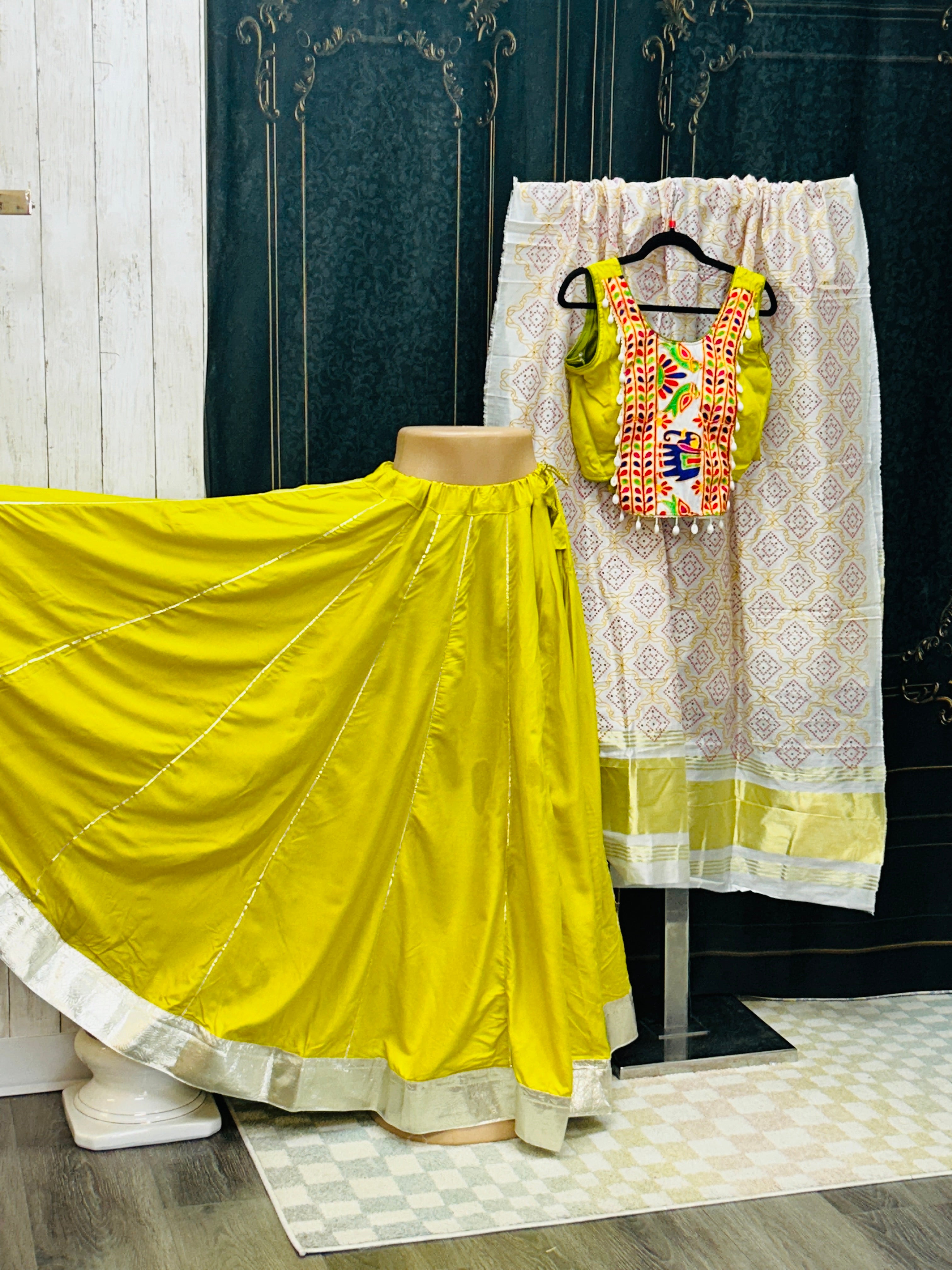 Full flair chaniya choli (6 meter ghera)