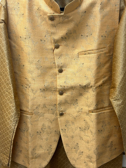 Kurta set with jacket
