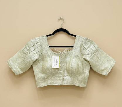 Off white / silver blouse