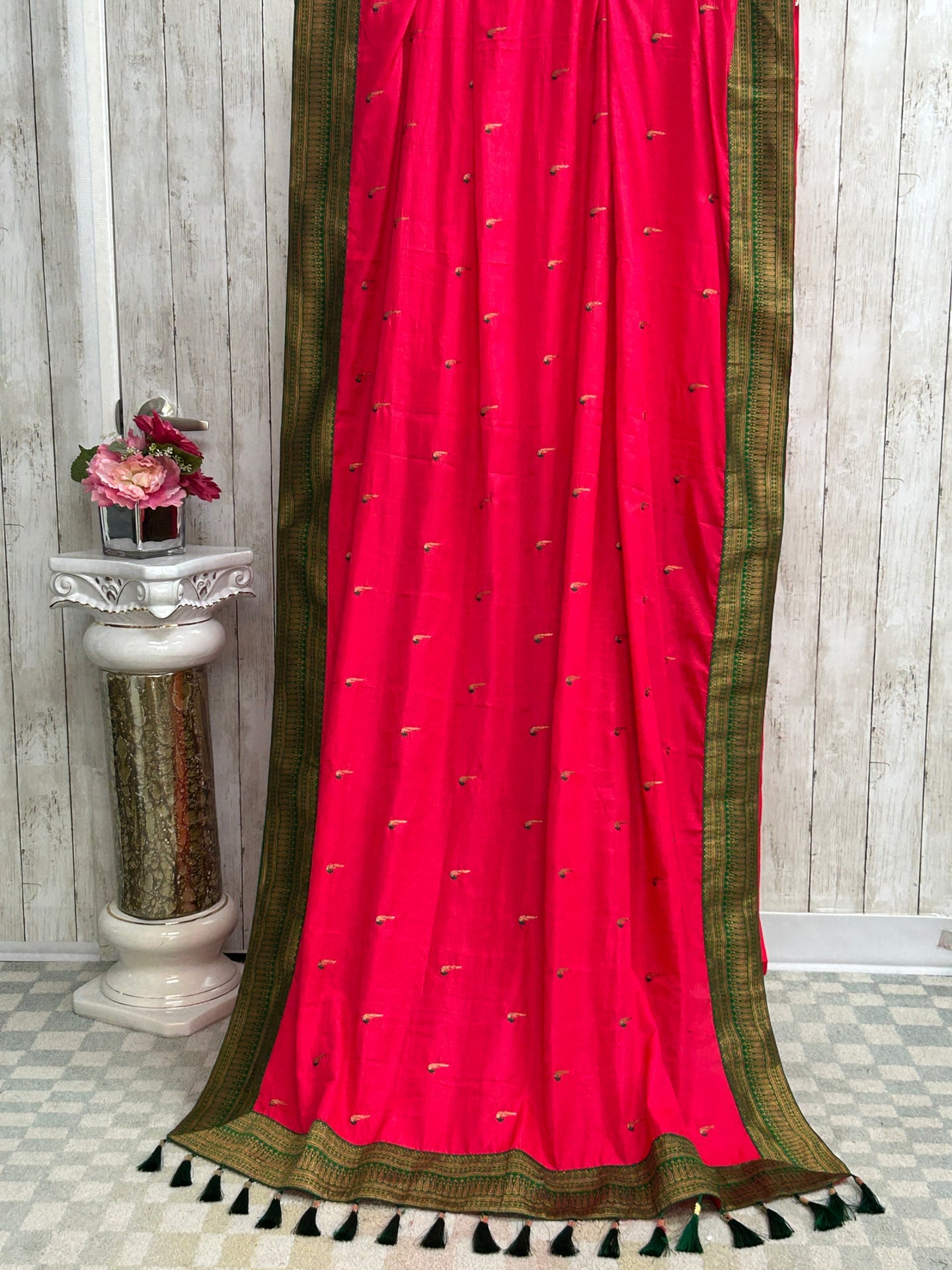 Dola silk saree