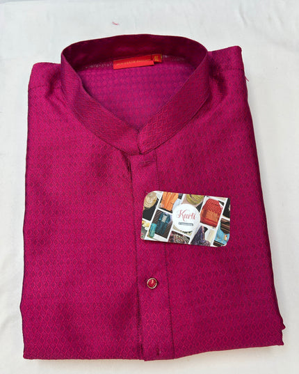 Kurti Connection USA magenta men's kurta with a sophisticated diamond-patterned jacquard weave and mandarin collar.