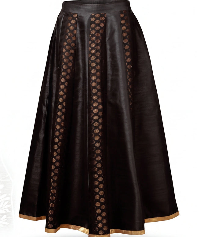 Black brocade skirt / lehenga : garba